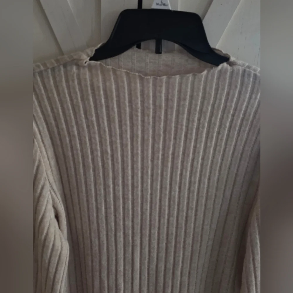Cream Ribbed Long Sleeve Bodysuit - Picture 2 of 6